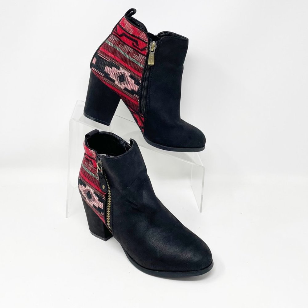 Bella Marie Womens Black Red Canvas Western Zip Up Heel Bootie Size 6.5